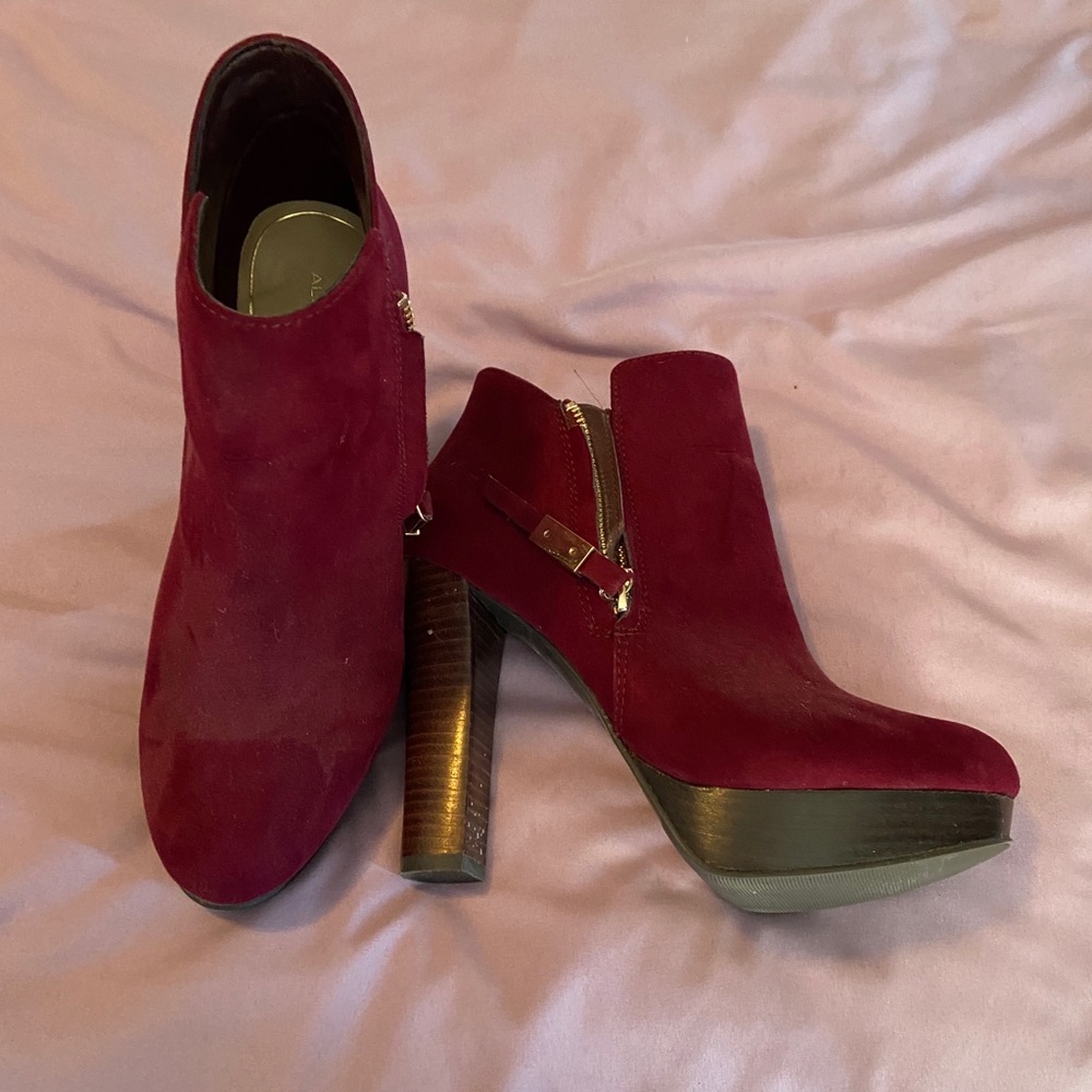 Aldo Burgundy red suede booties